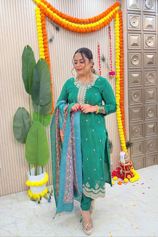‘VASTRIKA’ Straight Three Piece Set