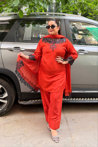 ‘NIGHAT’ Three Piece Set