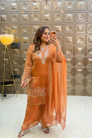 ‘GULISTAN’ Handwork Three Piece Set