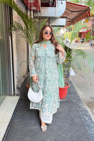 'SIDRA' Schiffli Straight Three Piece Set
