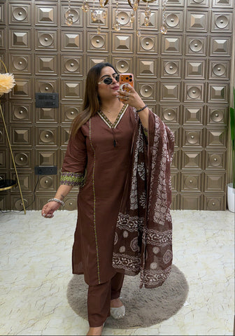 'IRA' Three Piece Set With Pockets