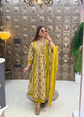 'GULNAAZ' 3 pc cotton A line Suit