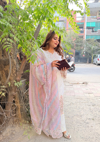 'JANNAT' Pakistani Suit