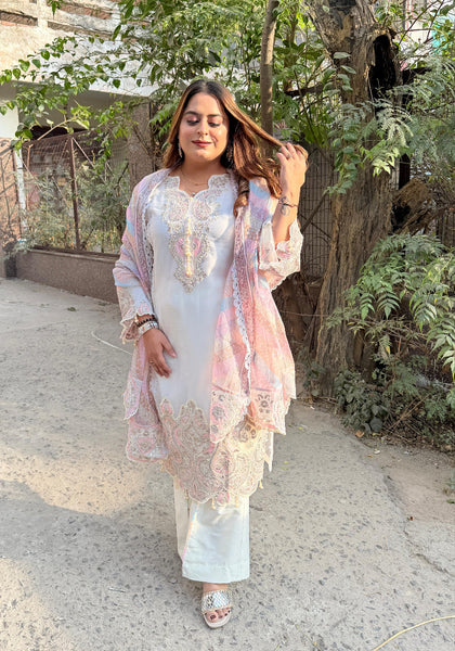 'JANNAT' Pakistani Suit
